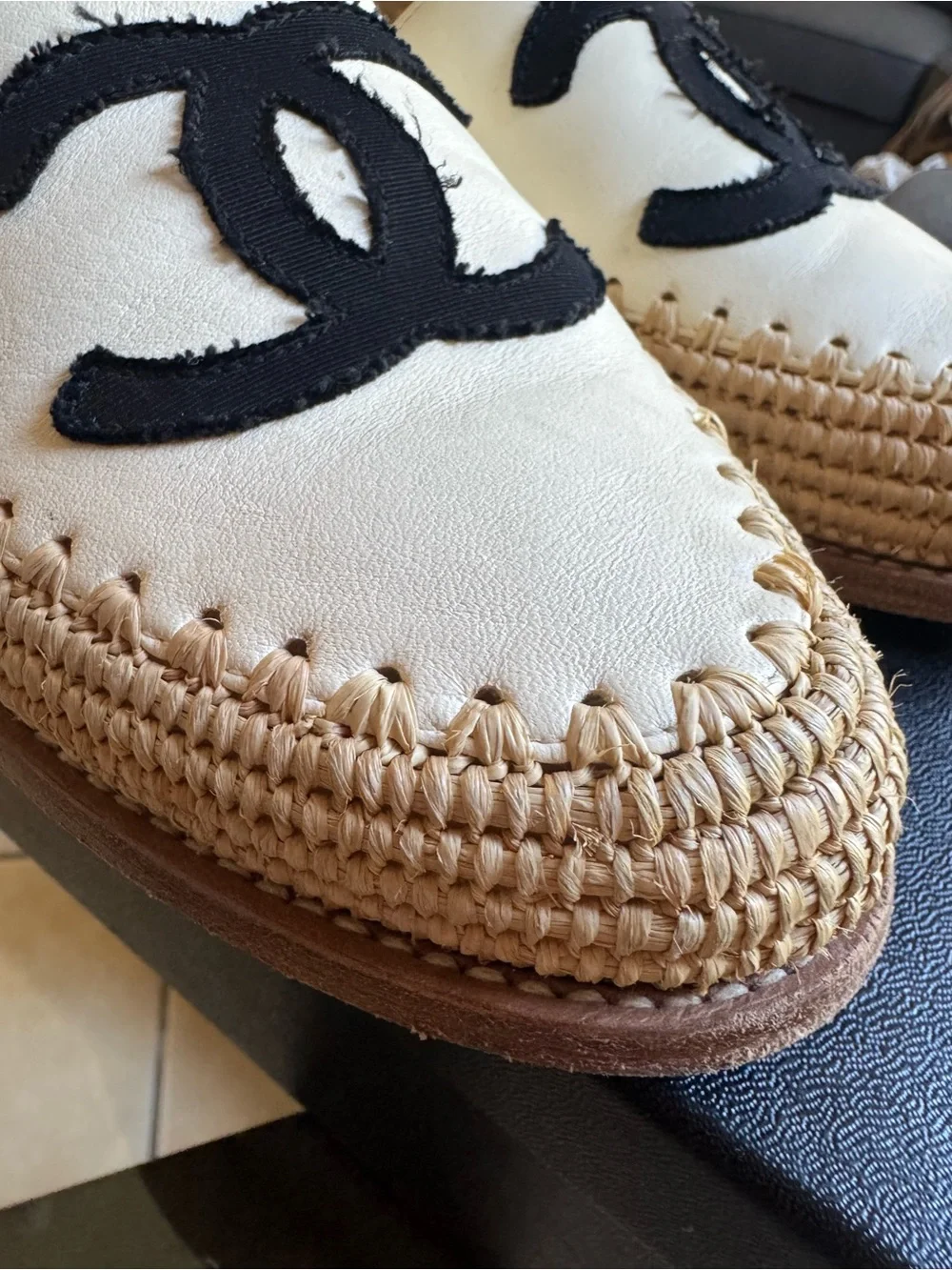 CHANEL CC Raffia Espadrilles - Picture 4 of 12